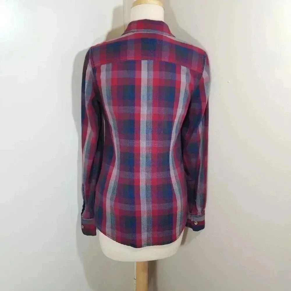 {Tommy Hilfiger} Plaid Button Down Shirt - Picture 3 of 14